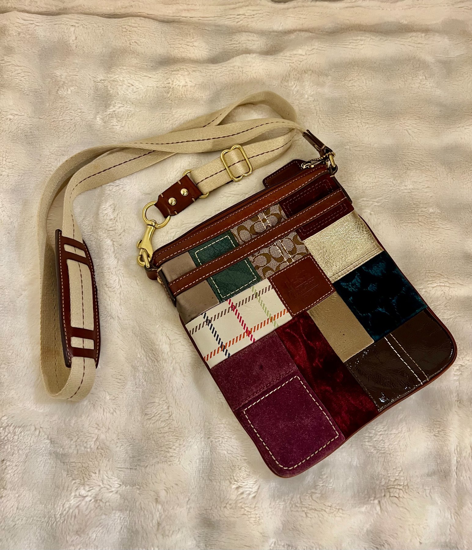 【佐久市のブランド品買取実績】コーチ(COACH) ホリデーパッチワーク ショルダーバッグをお買取りしました|ブランドショップサンクス佐久店